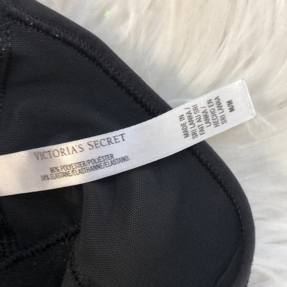 Victorias Secret VSX Sports Bra Size medium - Picture 7 of 7